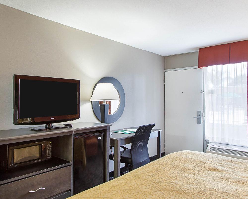 Motel 6-La Place, La Eksteriør billede